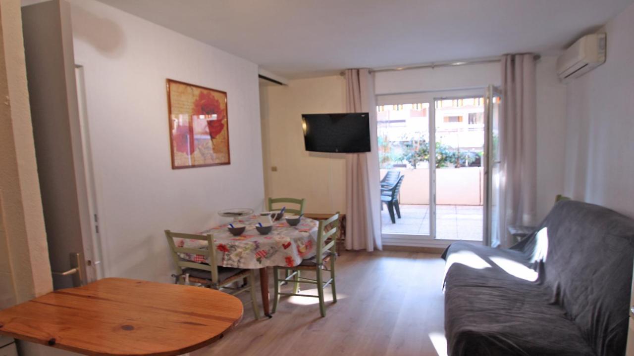 Regina - Victoria Apartment แซ็งต์-แมกซีม ภายนอก รูปภาพ
